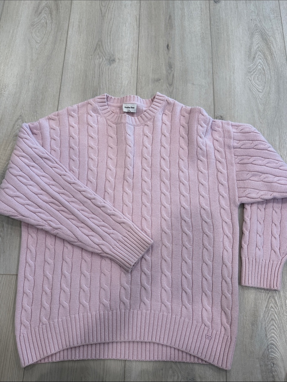 Aritzia Sunday Best Pink Cable Knit Sweater Medium Soft Cozy Classic